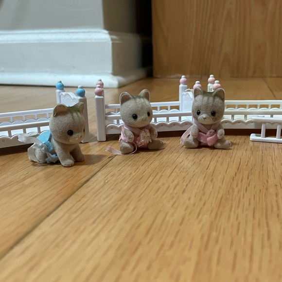 Calico Critters kitten babies - Picture 2 of 2